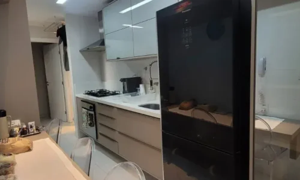 Apartamento com 3 Quartos para alugar, 105m² - (18)