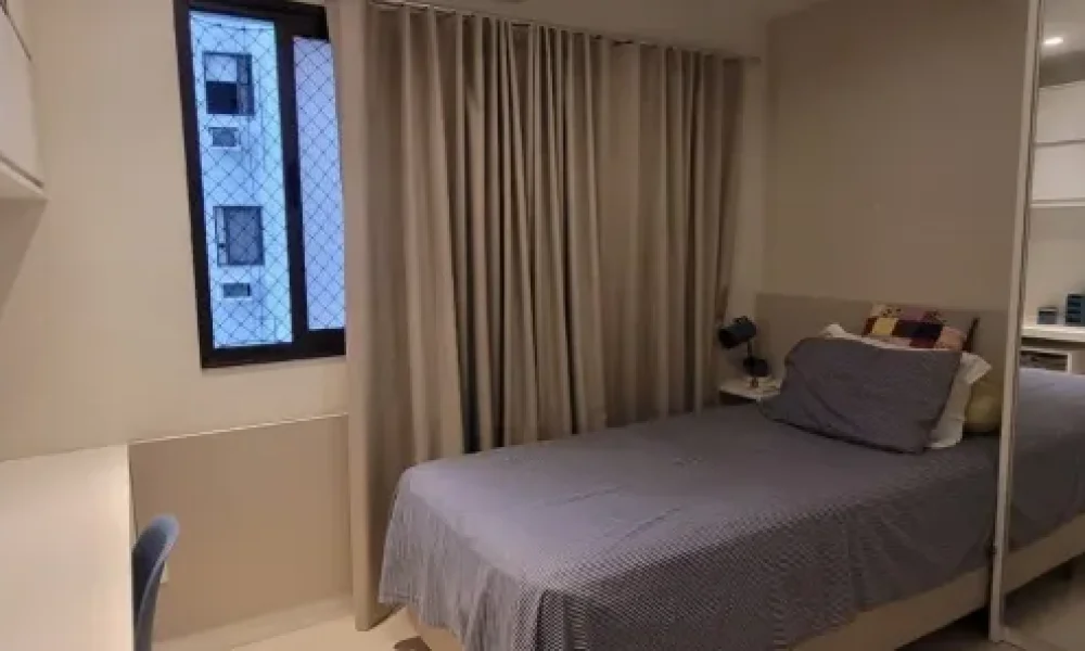 Apartamento com 3 Quartos para alugar, 105m² - (25)