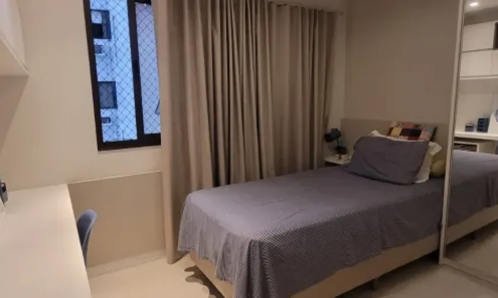 Apartamento com 3 Quartos para alugar, 105m² - (32)