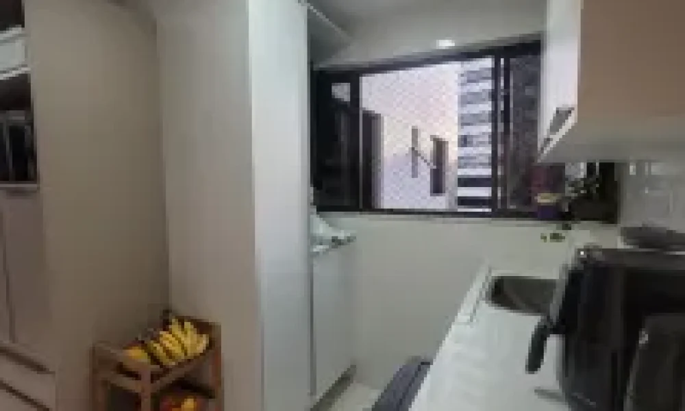 Apartamento com 3 Quartos para alugar, 105m² - (42)