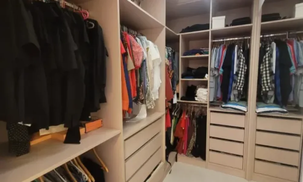 Apartamento com 3 Quartos para alugar, 105m² - (45)