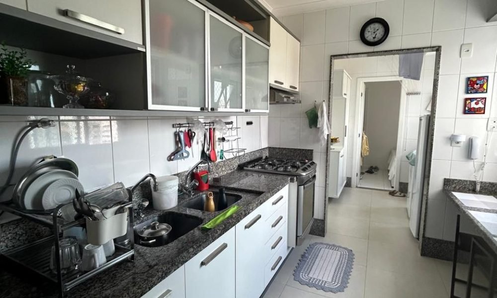 Apartamento com 3 Suítes à venda, 165m² – Itaigara (26)