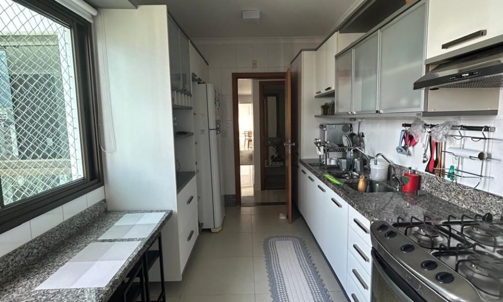 Apartamento com 3 Suítes à venda, 165m² – Itaigara (29)