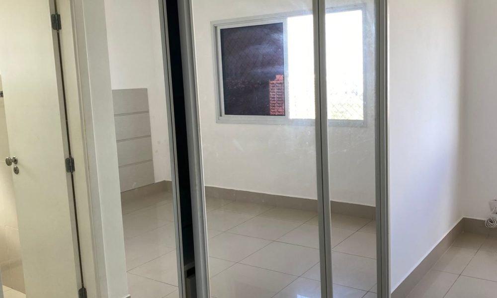 Apartamento com 3 quartos à venda, 131m² - (18)
