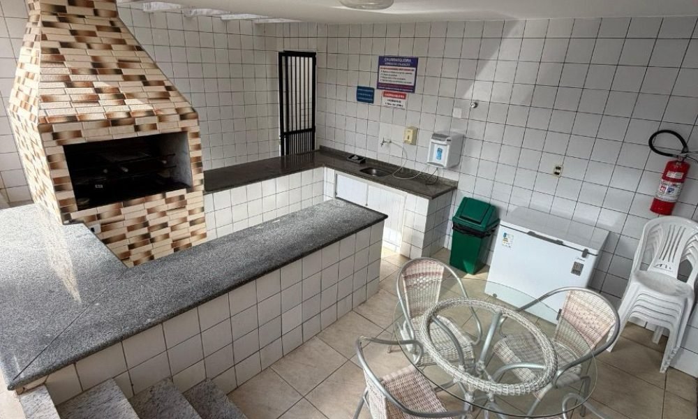 Apartamento com 3 quartos à venda, 97m² - Costa Azul (16)