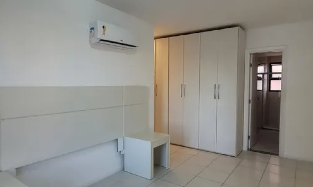 Apartamento com 4 Quartos para alugar, 142m² (10)