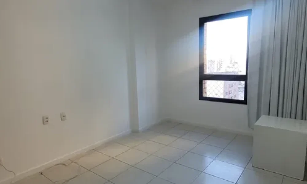Apartamento com 4 Quartos para alugar, 142m² (11)