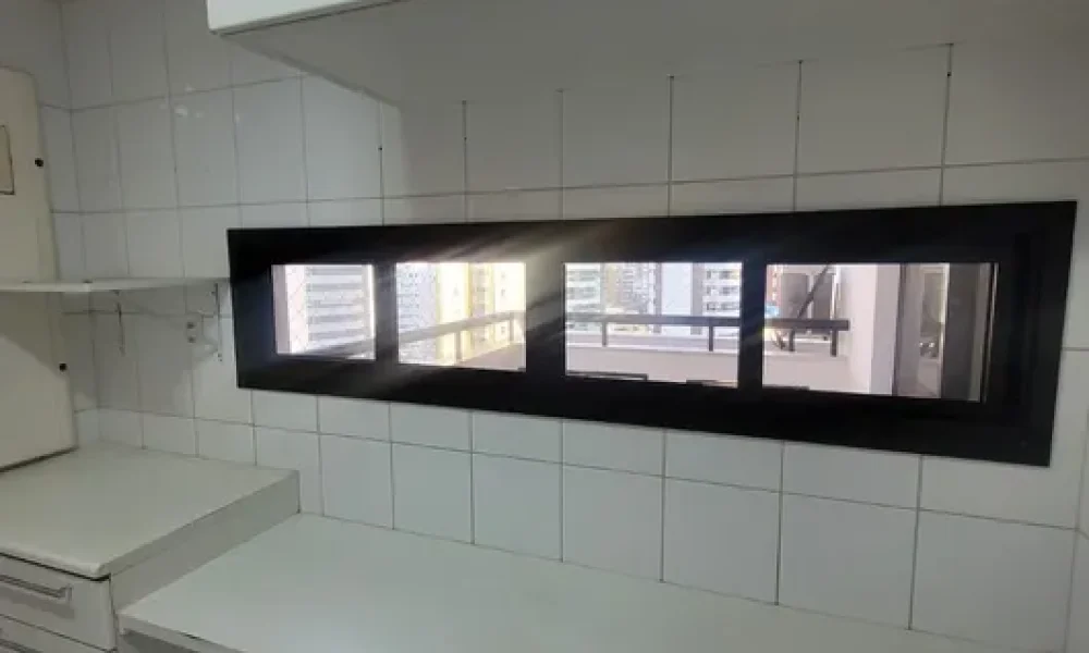 Apartamento com 4 Quartos para alugar, 142m² (18)