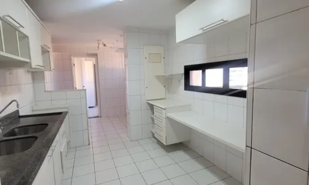 Apartamento com 4 Quartos para alugar, 142m² (21)