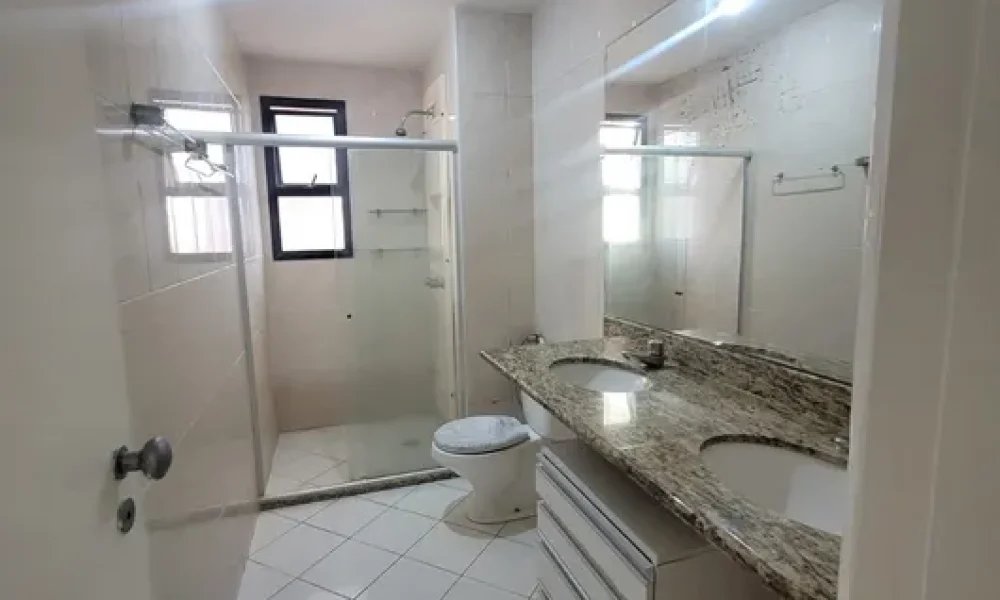 Apartamento com 4 Quartos para alugar, 142m² (23)