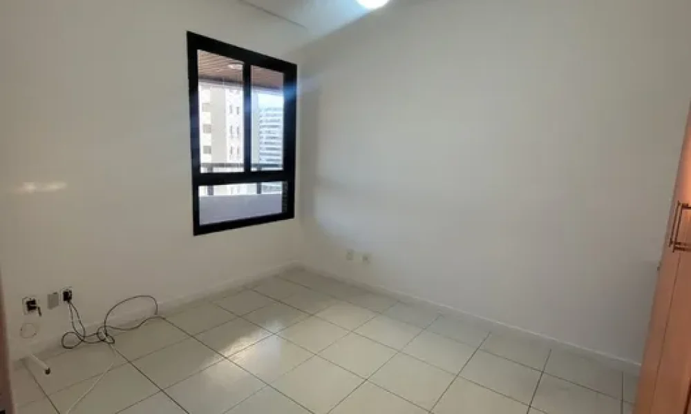 Apartamento com 4 Quartos para alugar, 142m² (24)