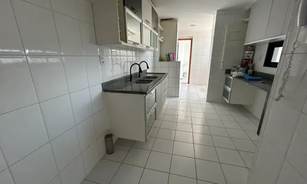 Apartamento com 4 Quartos para alugar, 148m² - Pituba (12)