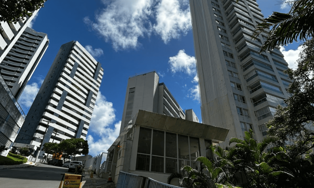 Apartamento com 4 quartos para alugar, 155m² - Itaigara (5)