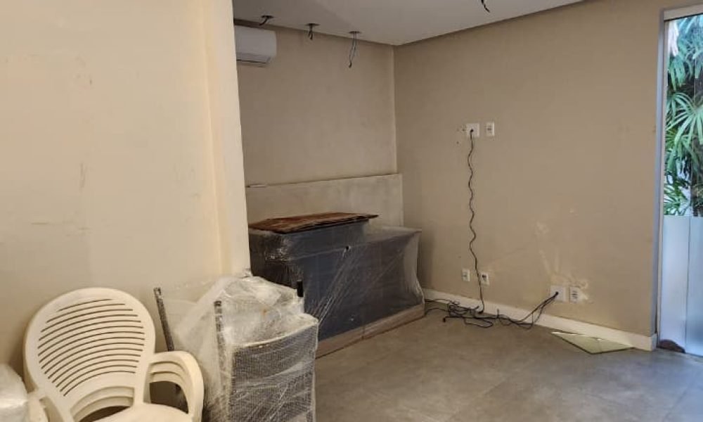 Casa com 10 Quartos para venda ou aluguel, 430m² - Caminho Das Árvores (17)