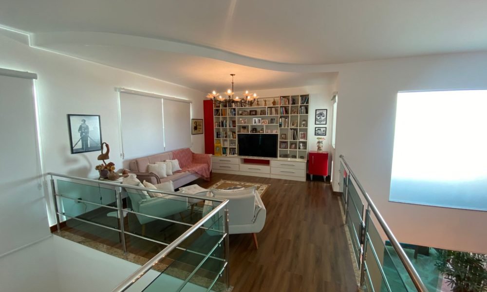 Casa com 3 Suítes à venda, 1000m² – Busca Vida (33)