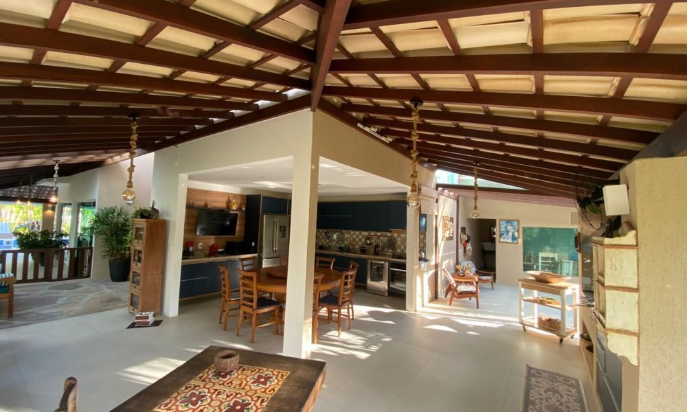 Casa com 3 Suítes à venda, 1000m² – Busca Vida (37)