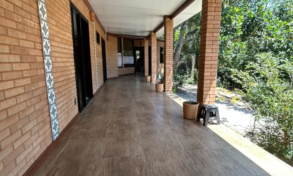Casa com 3 quartos para aluguel, 164m² (1.668m² total) - Camaçari (3)