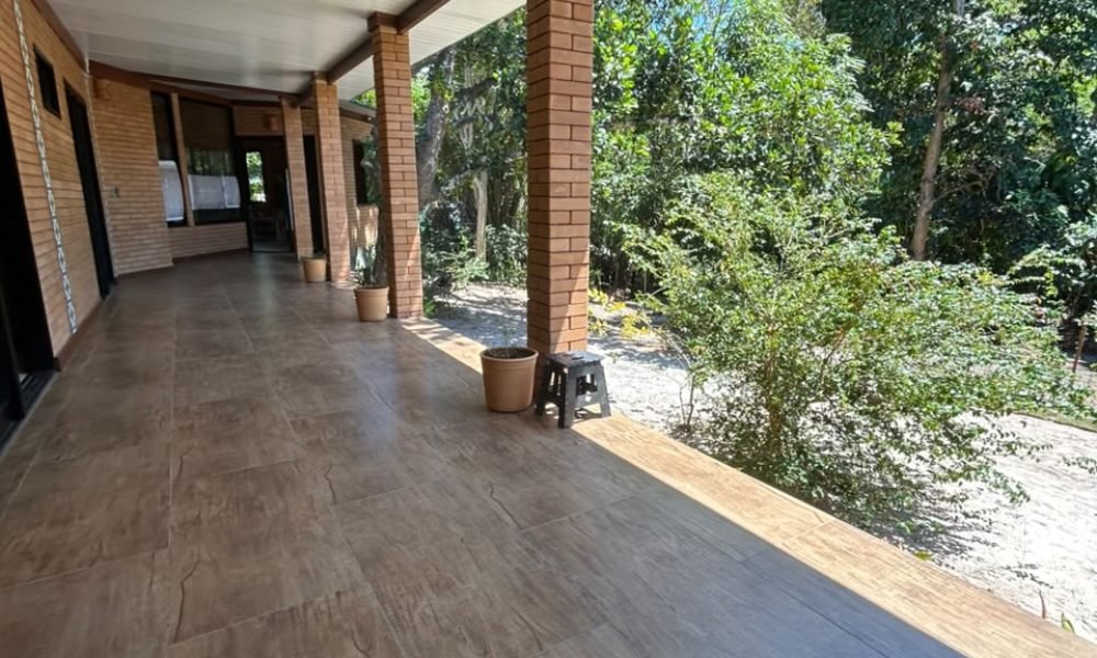 Casa com 3 quartos para aluguel, 164m² (1.668m² total) - Camaçari (4)