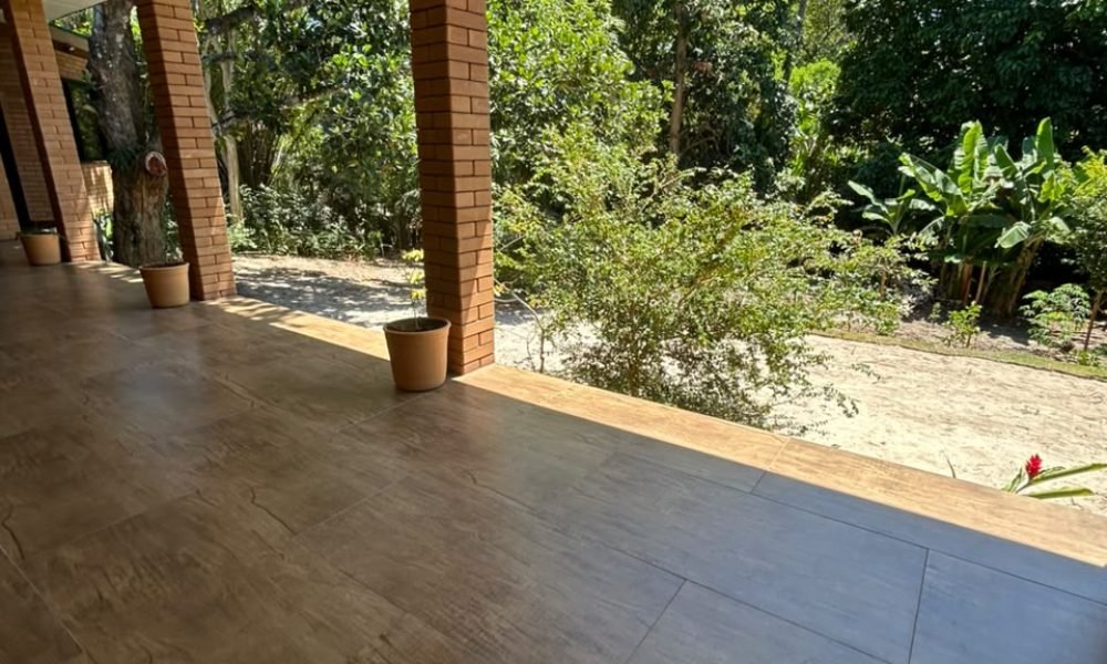 Casa com 3 quartos para aluguel, 164m² (1.668m² total) - Camaçari (7)