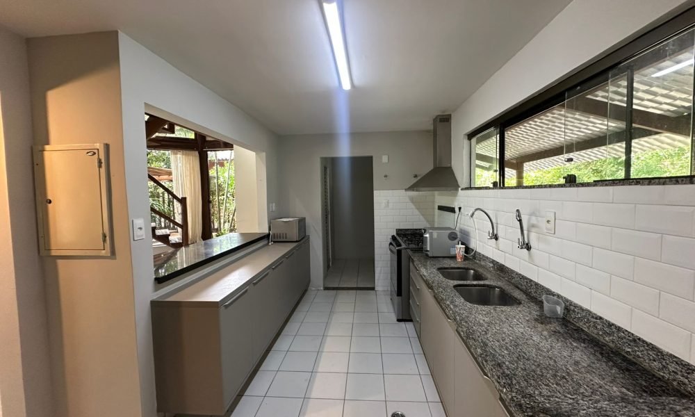 Casa com 4 Quartos à venda, 260m² – Busca Vida (27)