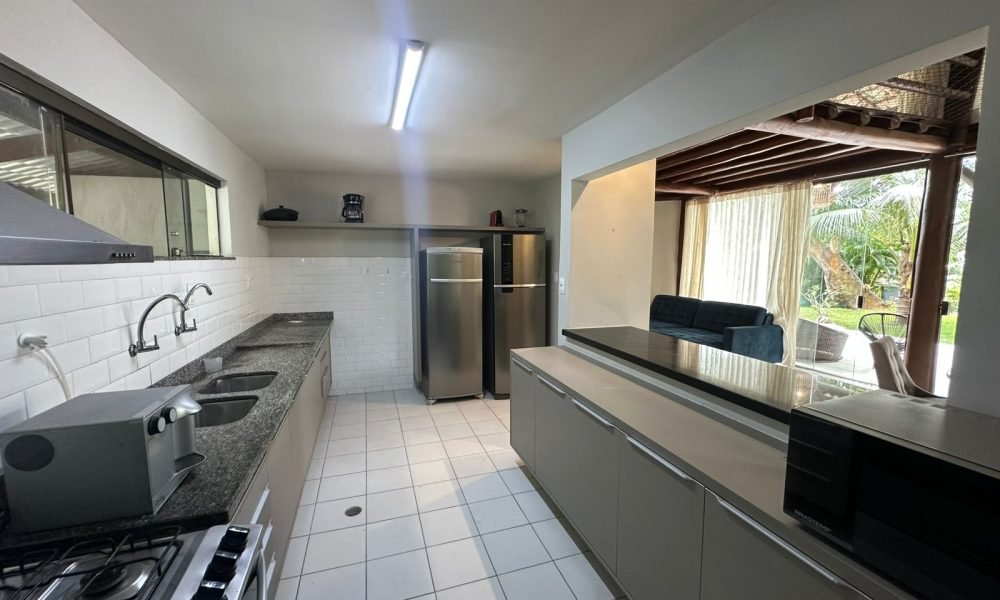Casa com 4 Quartos à venda, 260m² – Busca Vida (28)