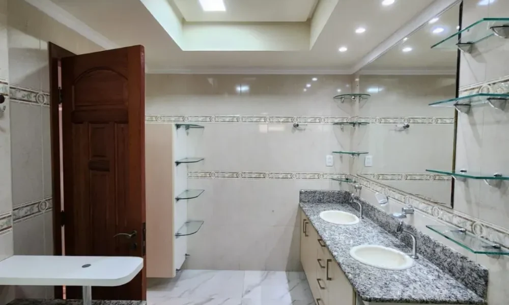 Casa com 4 Quartos para alugar, 300m² - Piatã (14)