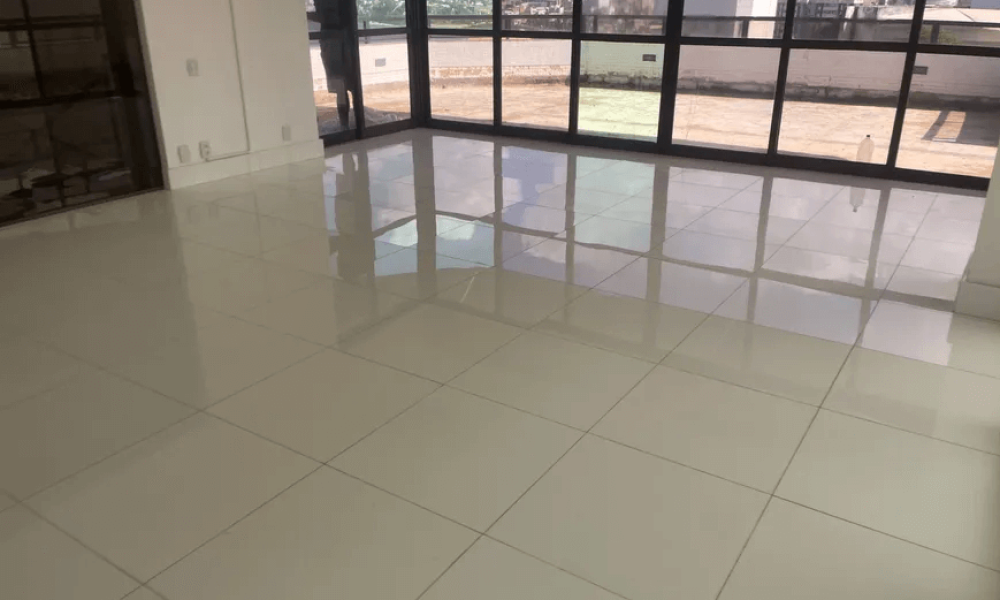 Cobertura com 5 Quartos para venda ou alugu (5)