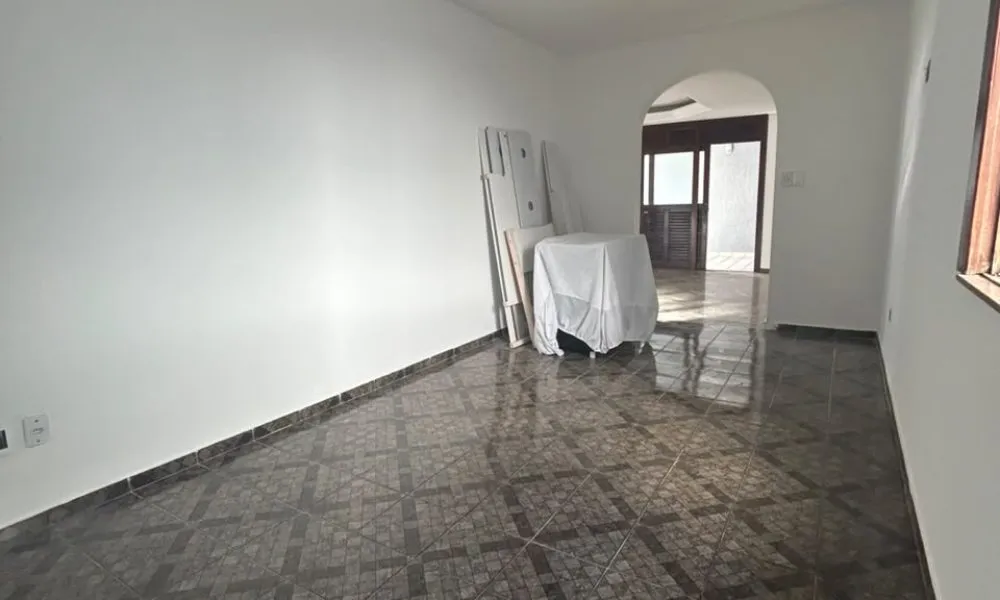 Casa com 3 quartos para aluguel, 150m² - Pituba (2)