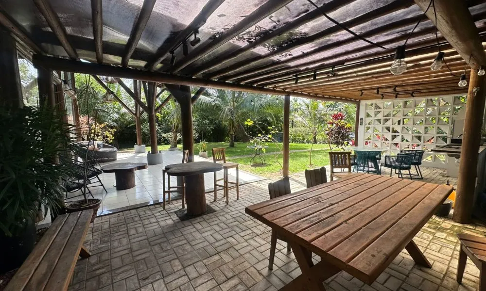 Casa com 4 Quartos à venda, 260m² – Busca Vida (11)