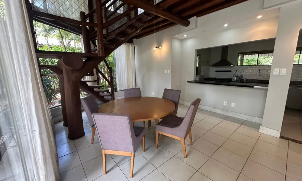 Casa com 4 Quartos à venda, 260m² – Busca Vida (23)