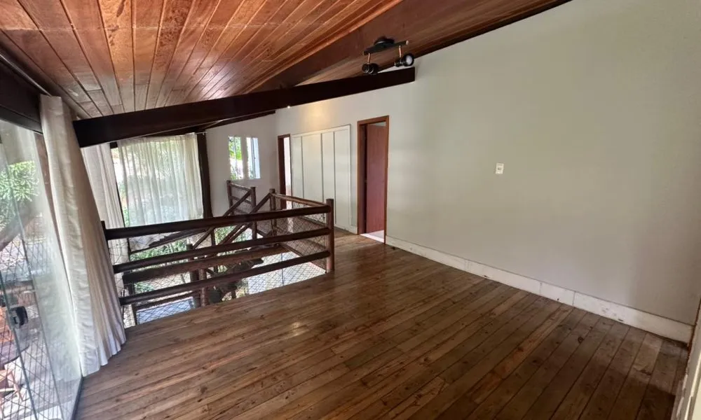 Casa com 4 Quartos à venda, 260m² – Busca Vida (40)