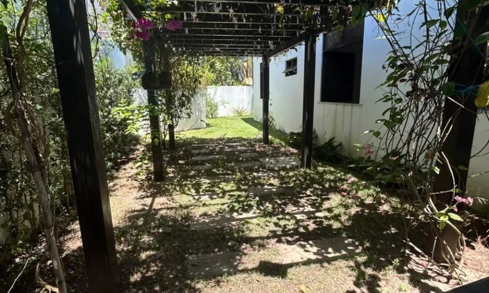 Casa com 4 quartos à venda, 300m² (total: 600m²) - Guarajuba (12)