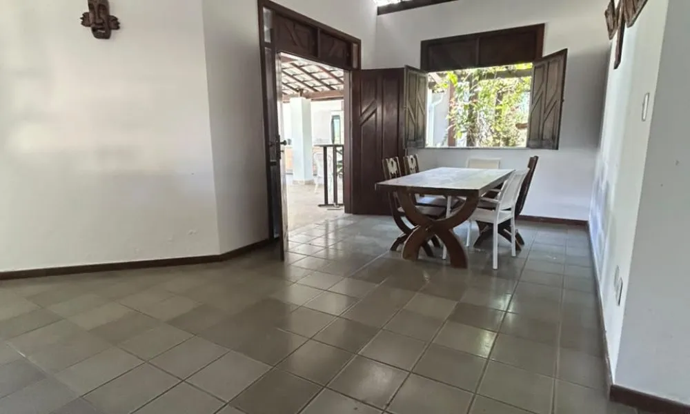 Casa com 4 quartos à venda, 300m² (total: 600m²) - Guarajuba (13)